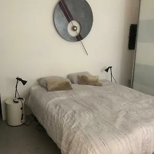 Bed & Breakfast Loft Jamar Gare Du Midi, Brussels